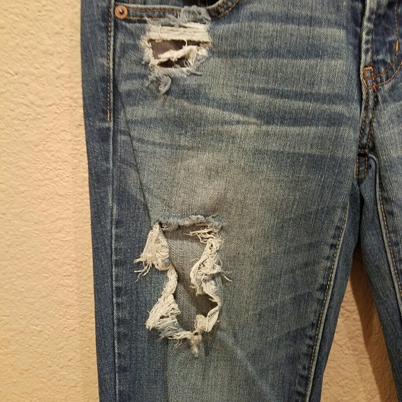 American Eagle Jeans Favorite Boyfriend Jeans - Picture 4 of 8